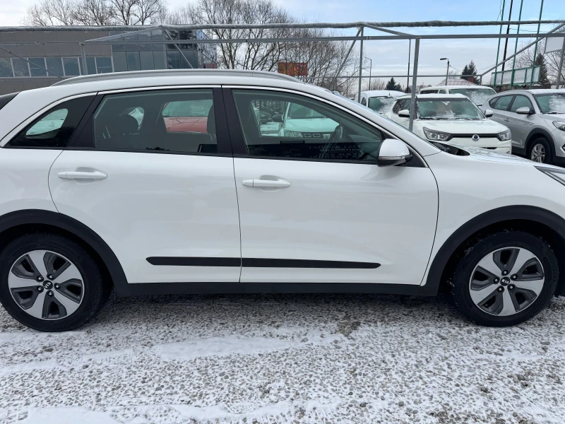 Kia Niro 1.6Hybrid Drive , снимка 15 - Автомобили и джипове - 53089174