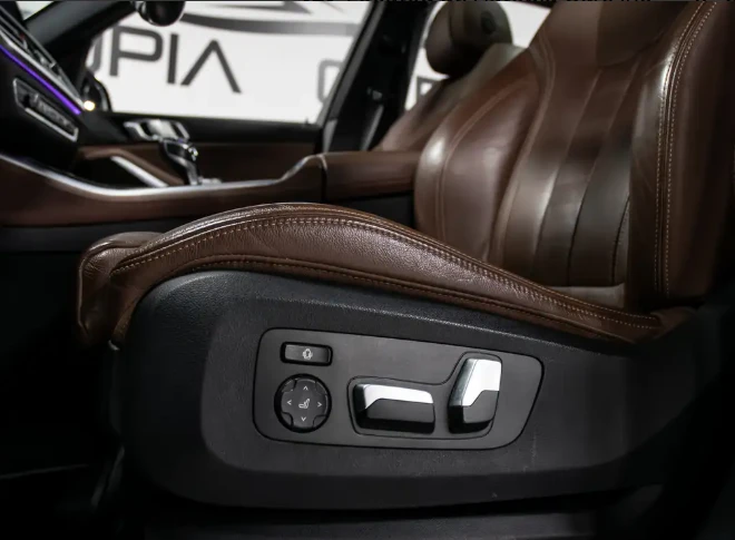 BMW X5 xDrive40i* M-Sport* ПОДГРЕВ* ПАНОРАМА* HEAD-UP* , снимка 11 - Автомобили и джипове - 55803018