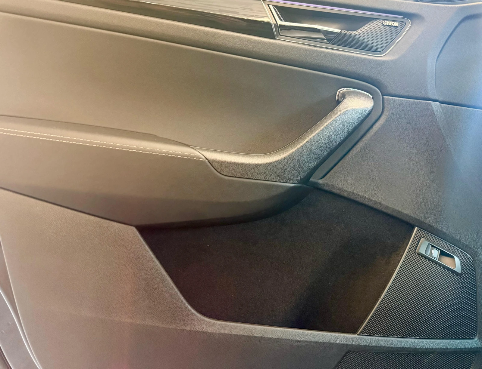 Skoda Kodiaq 4x4* Подгрев* Памет* Лизинг* CarPlay* Теглич* Keyl - изображение 7