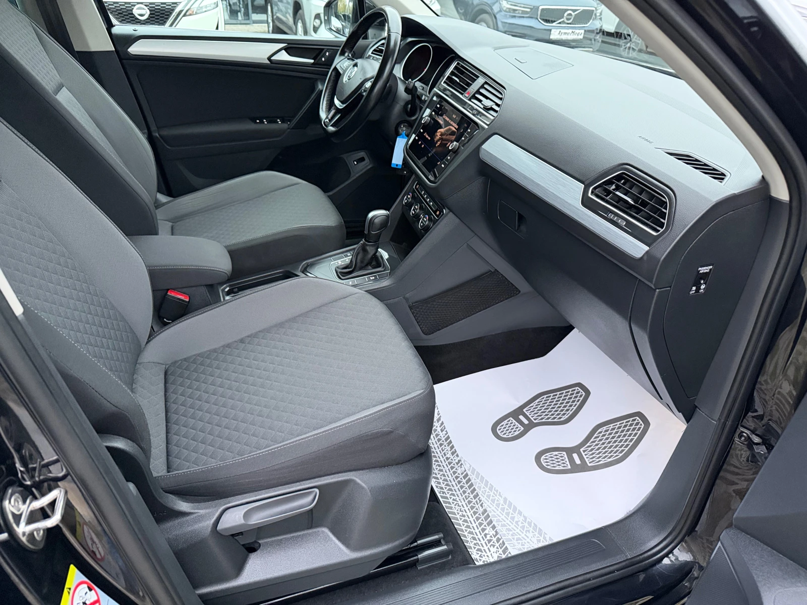 VW Tiguan 2.0 TDI AVT KAMERA LED | Mobile.bg   8