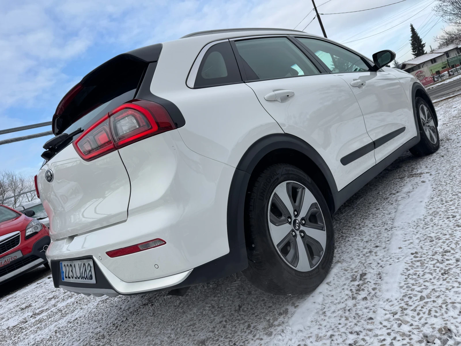 Kia Niro 1.6Hybrid Drive  - изображение 4