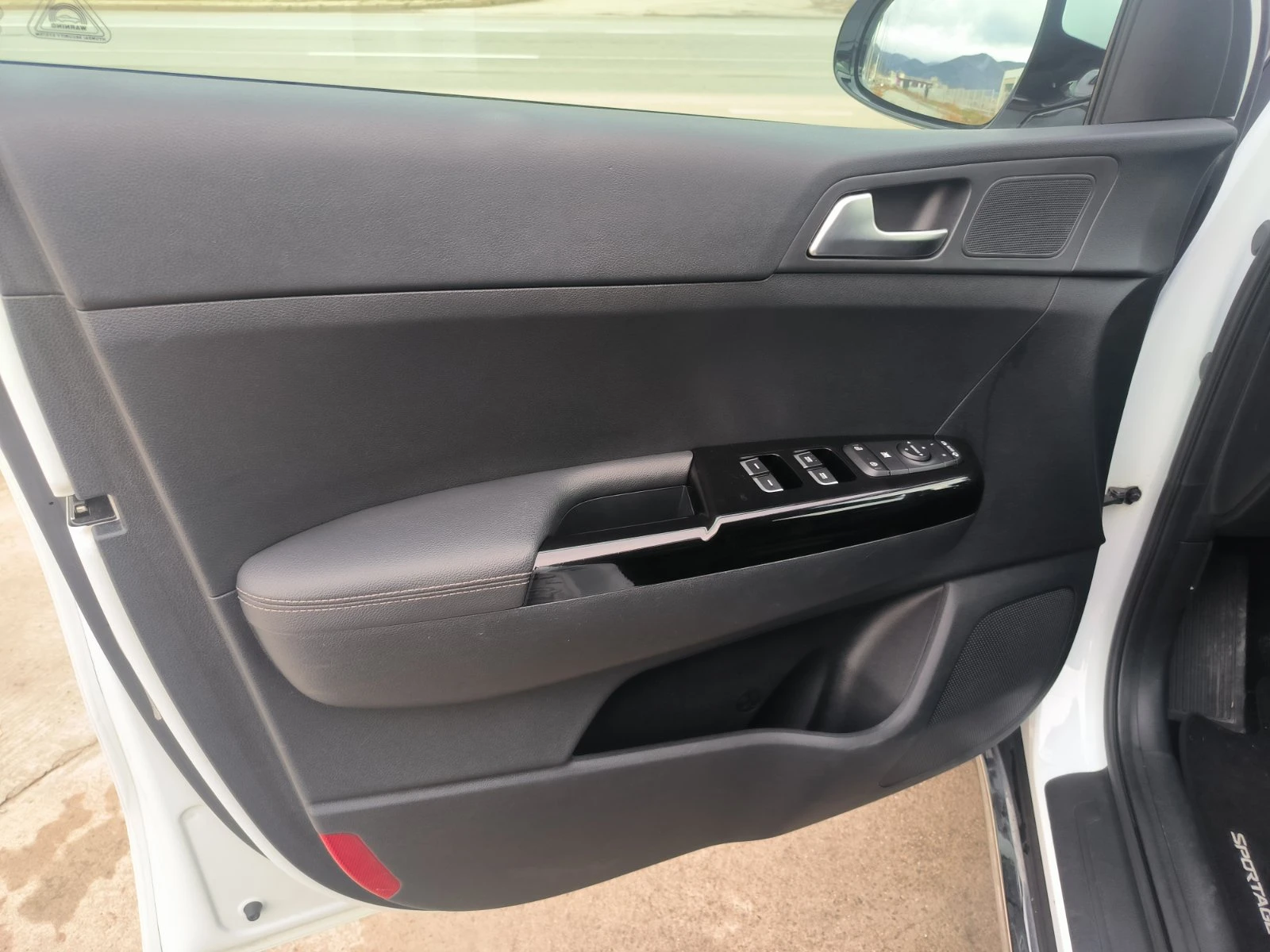 Kia Sportage 1.6d-Navi-Kamera-Keyless-Automat-Euro-6D | Mobile.bg � ����������� 12