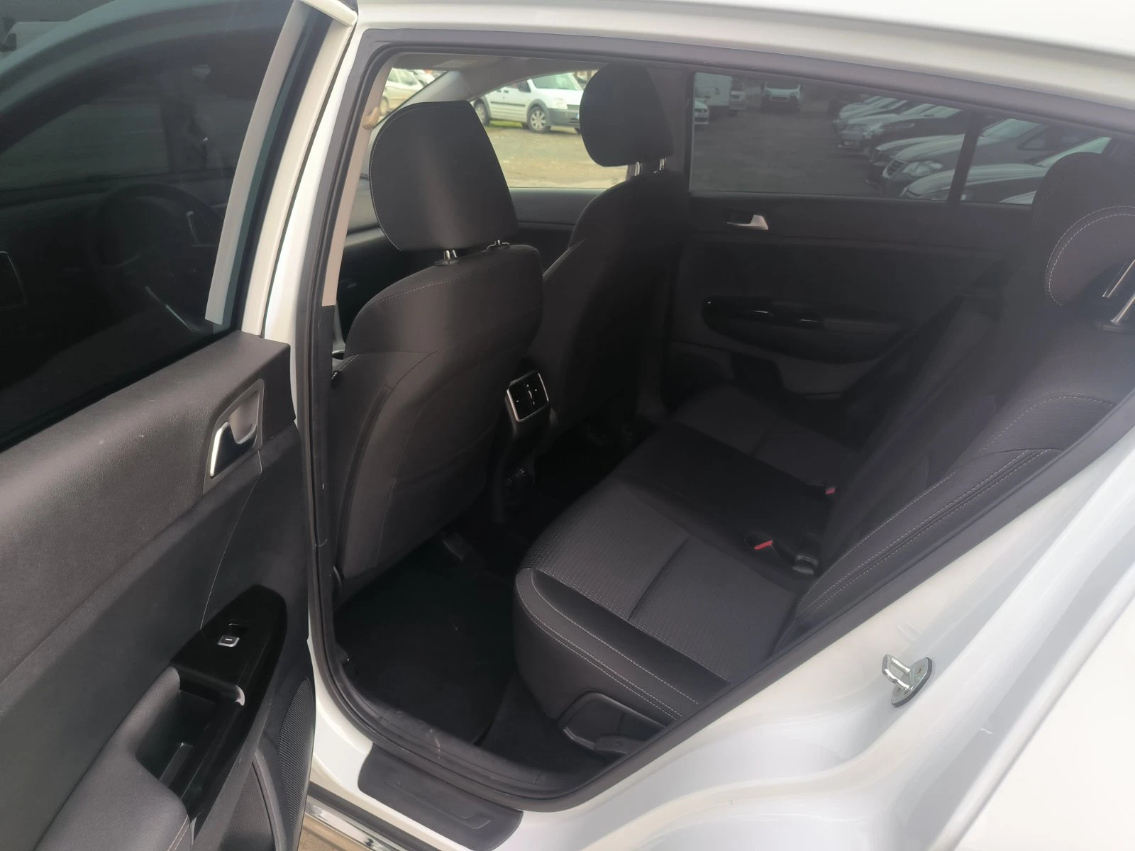 Kia Sportage 1.6d-Navi-Kamera-Keyless-Automat-Euro-6D | Mobile.bg � ����������� 16