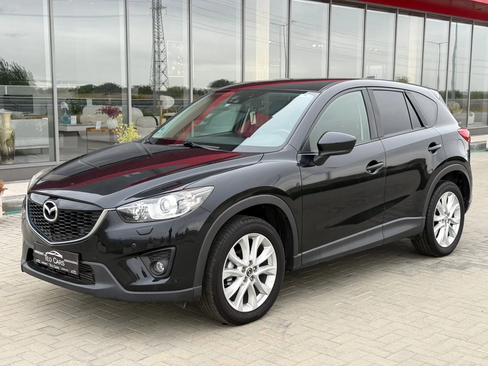 Mazda CX-5 2.2D SKYACTIV FULL /4X4 / KOJA / NAVI / DISTRONIC 