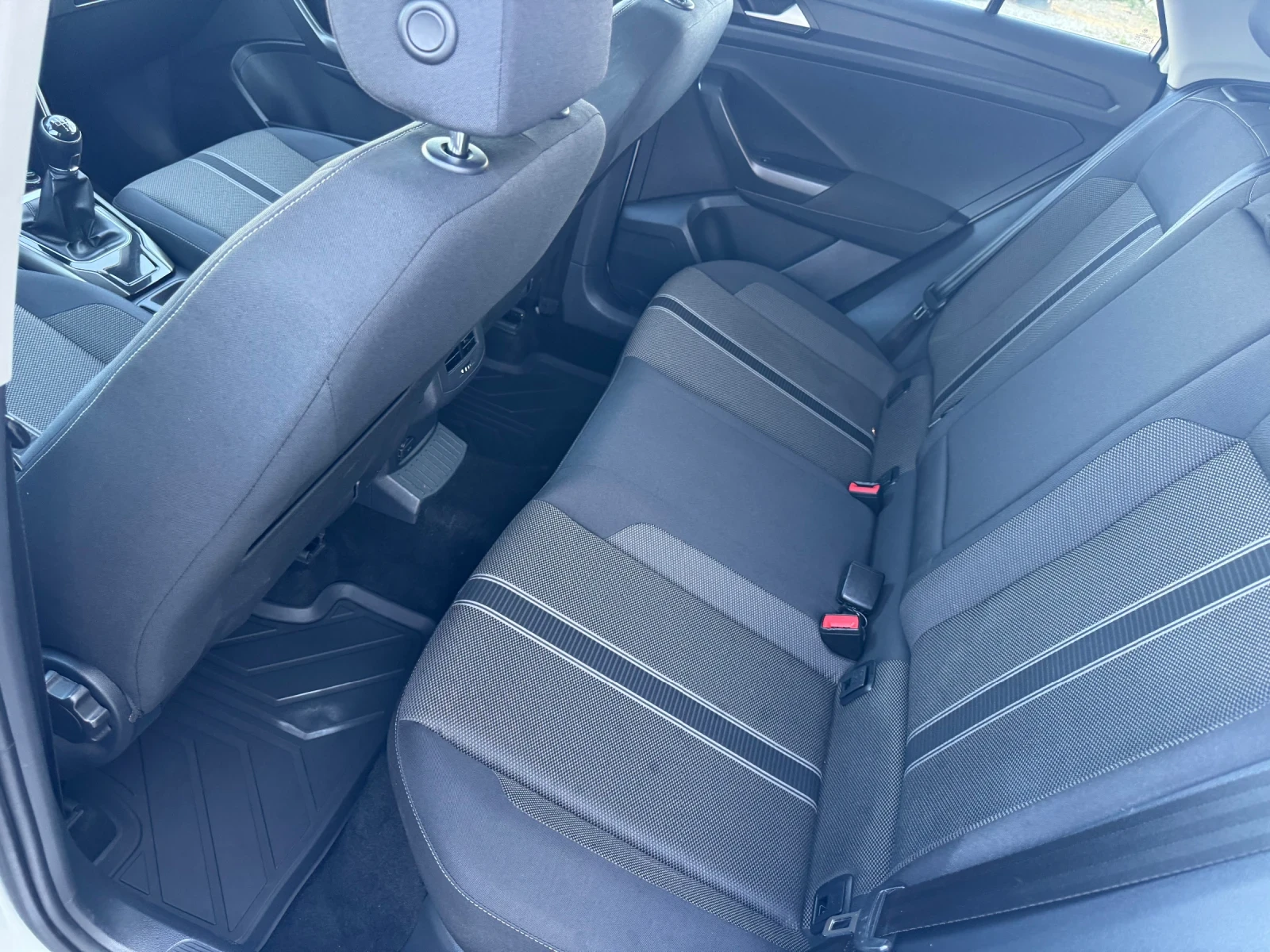 VW T-Roc 1.6d / ��������� / CarPlay / ������� �� ���� | Mobile.bg � ����������� 12