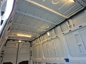 Mercedes-Benz Sprinter 3500 HIGH ROOF V6 * * CARFAX * * АВТО КРЕДИТ * * , снимка 8