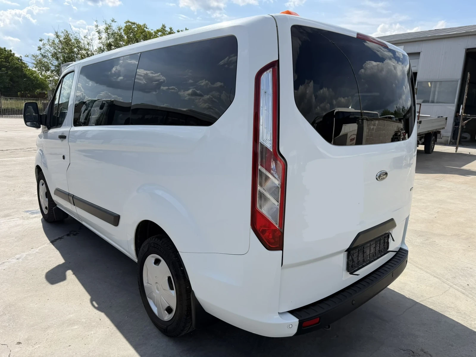 Ford Transit Custom 2хКлима facelift, снимка 4 - Бусове и автобуси - 54784175
