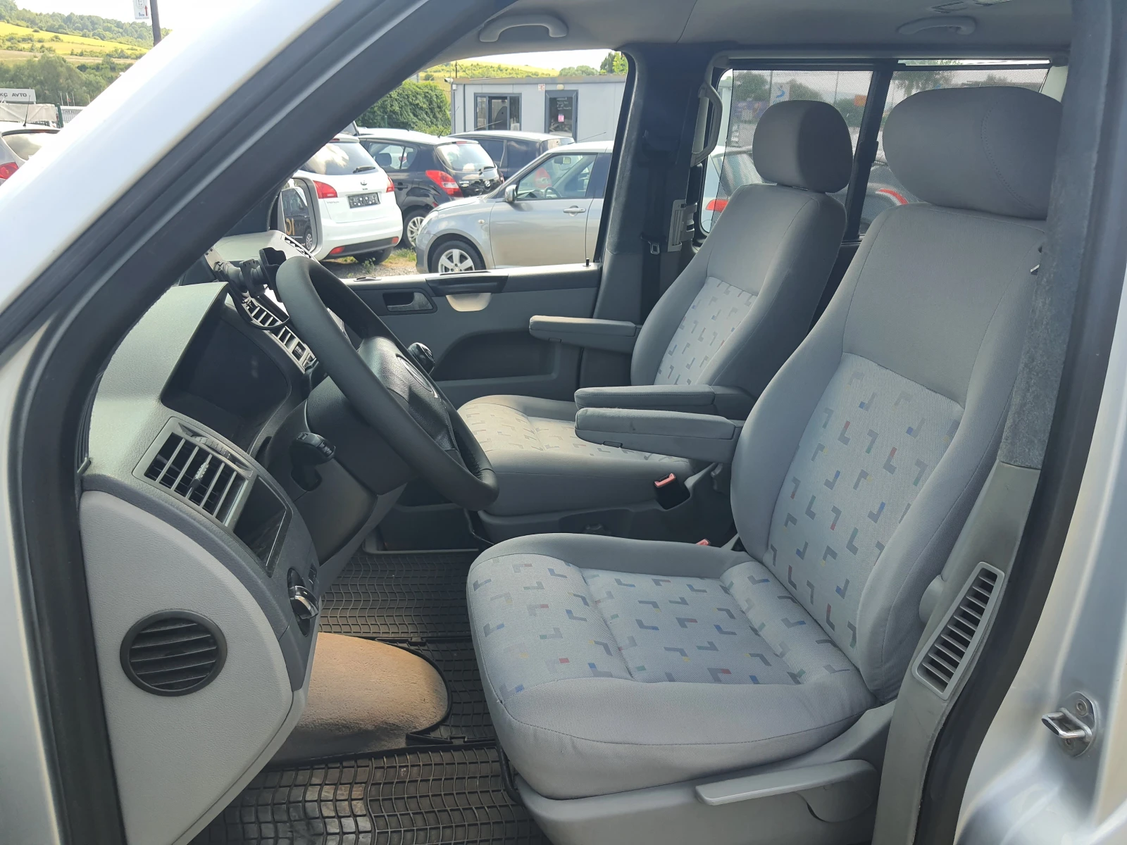 VW Caravelle 2.5tdi 4motion, снимка 14 - Бусове и автобуси - 55300388