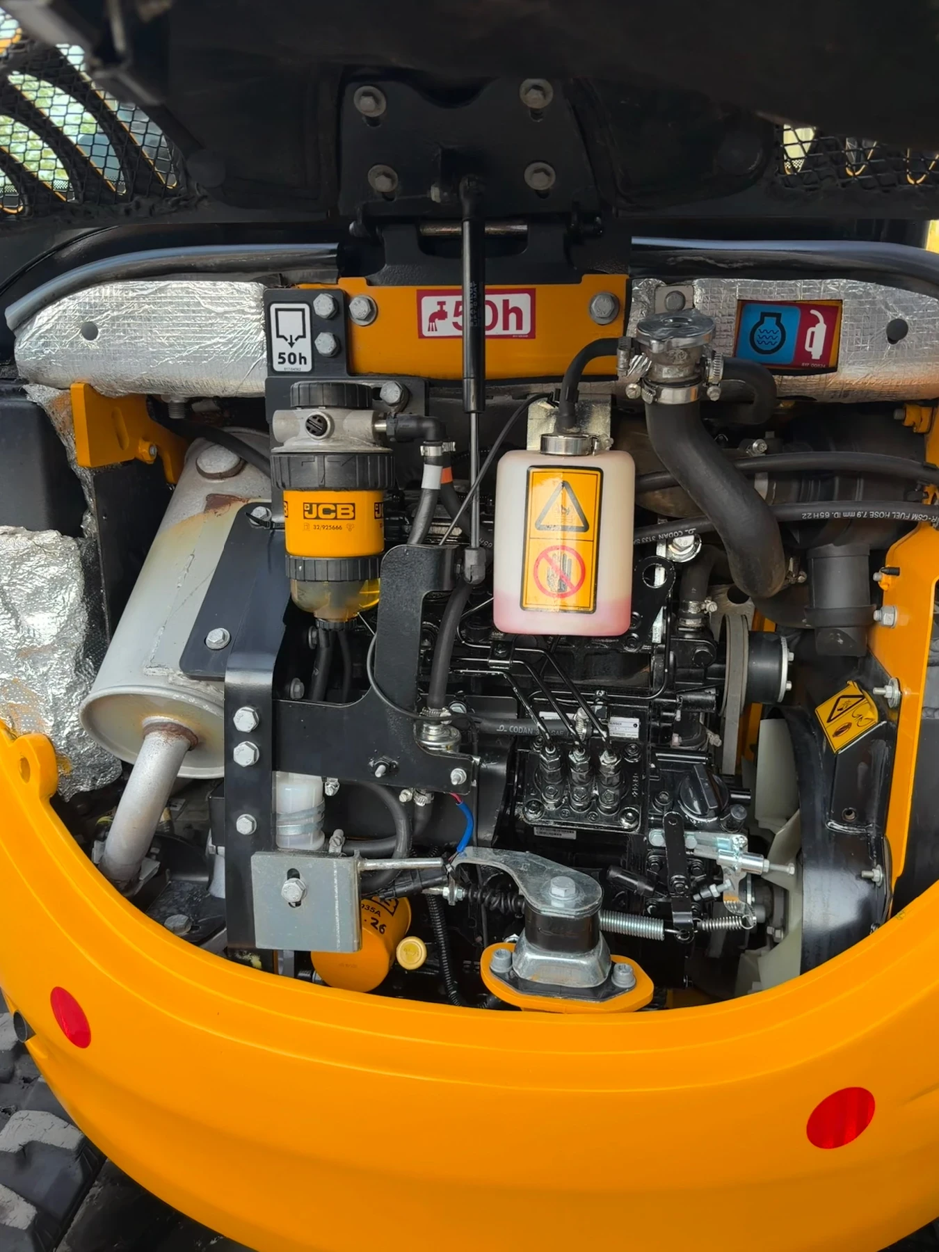 Багер JCB 8025 ZTS 2023г. 900м., снимка 12 - Индустриална техника - 55545239