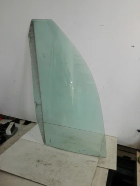 Стъкло предно ляво Фолксваген Голф 4 2врати