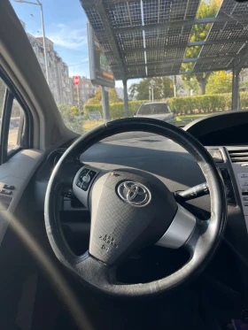 Toyota Yaris Luna, снимка 10