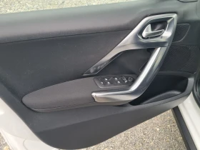 Peugeot 2008 1.2i Navi - 14600 лв. - 13117047 | Car24.bg