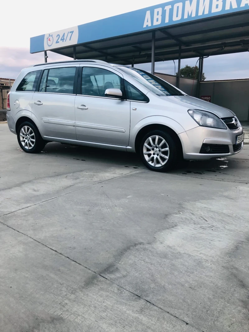 Opel Zafira 1.6 CNG, снимка 3 - Автомобили и джипове - 47914478