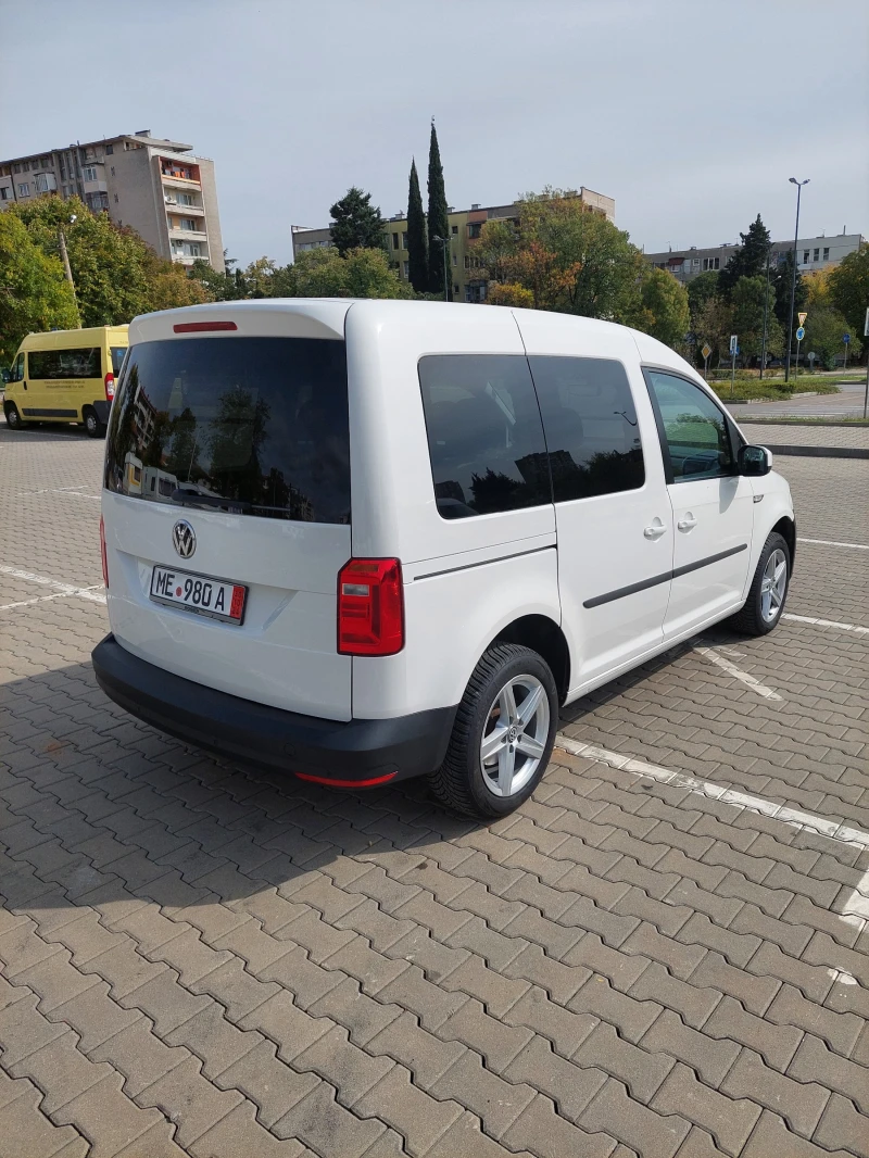 VW Caddy, снимка 6 - Автомобили и джипове - 47568627