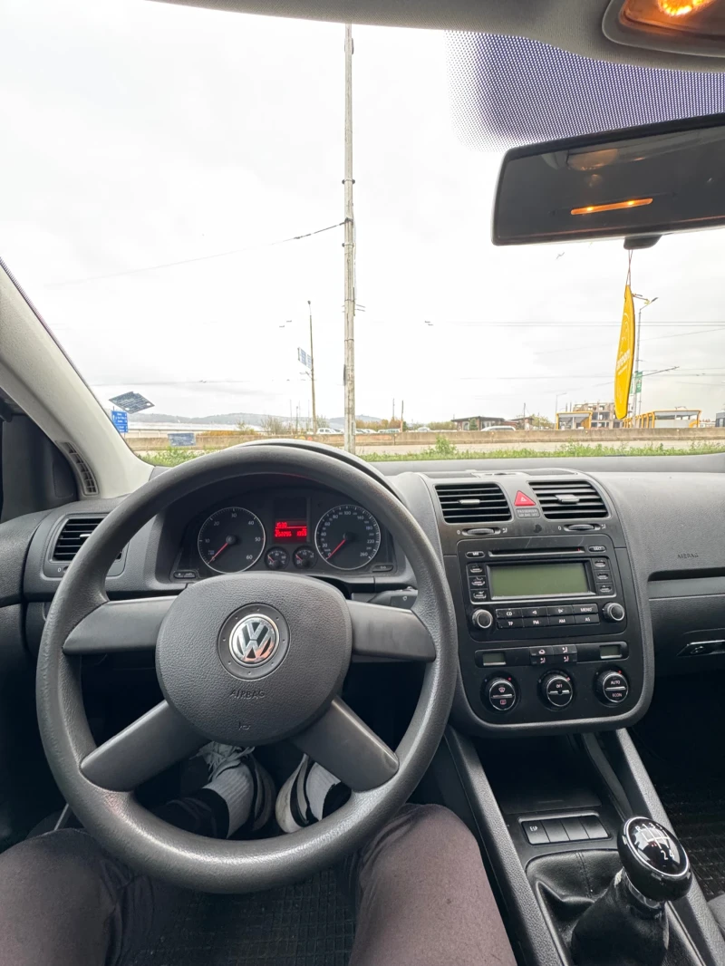 VW Golf 1.9, снимка 14 - Автомобили и джипове - 47991322