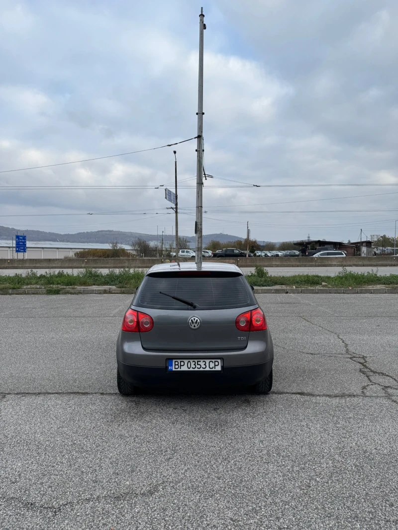 VW Golf 1.9, снимка 6 - Автомобили и джипове - 47991322