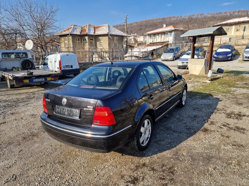 VW Bora 1.9TDI, 131кс, 02г, 4x4, Италия , снимка 3 - Автомобили и джипове - 48705275