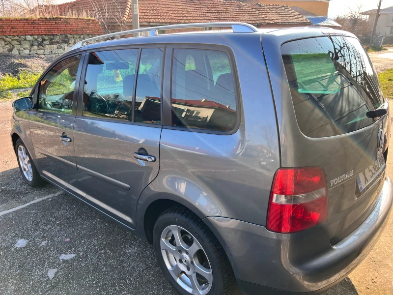 VW Touran, снимка 6 - Автомобили и джипове - 49350468