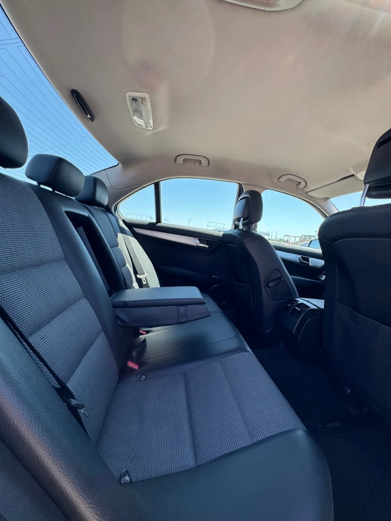 Mercedes-Benz C 220 2.2 CDI, снимка 7 - Автомобили и джипове - 51242265