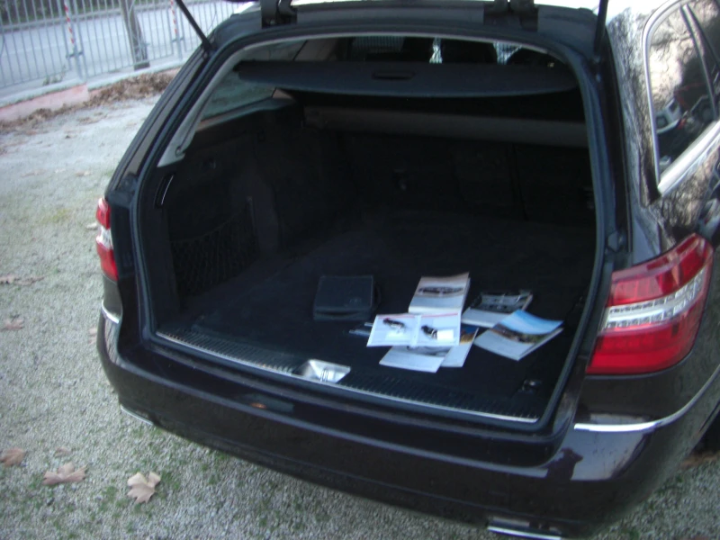 Mercedes-Benz E 220 cdi AVANGARD NAVI AVTOMAT 7G-TRONIK, снимка 16 - Автомобили и джипове - 53029583
