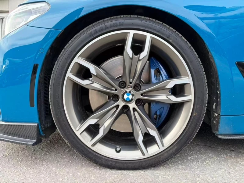 BMW 550 * M550i xDrive * CARFAX * БЕЗ ПЪРВОНАЧАЛНА ВНОСКА, снимка 7 - Автомобили и джипове - 53143284