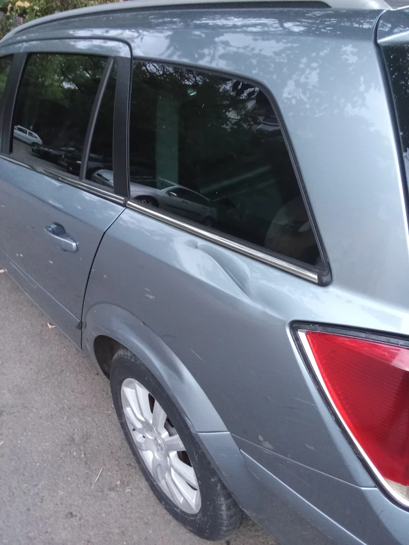 Opel Astra 1.7, снимка 4 - Автомобили и джипове - 53211943