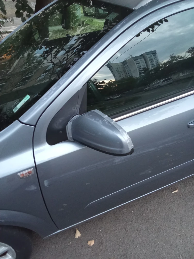 Opel Astra 1.7, снимка 5 - Автомобили и джипове - 53211943