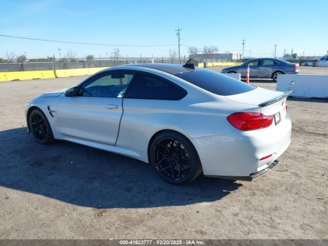 BMW M4  * ЦЕНА ДО БЪЛГАРИЯ* (CARFAX)АВТО КРЕДИТ, снимка 17 - Автомобили и джипове - 49565451