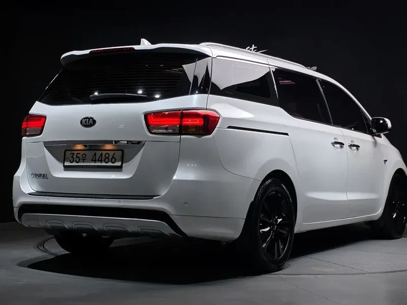 Kia Carnival 9-Seater Noblesse | Mobile.bg � ����������� 2