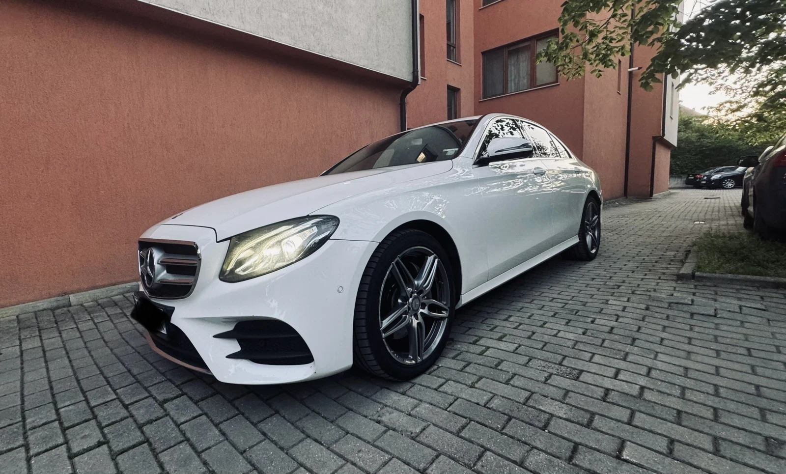 Mercedes-Benz E 220 Amg* Burm* Ambient - изображение 2