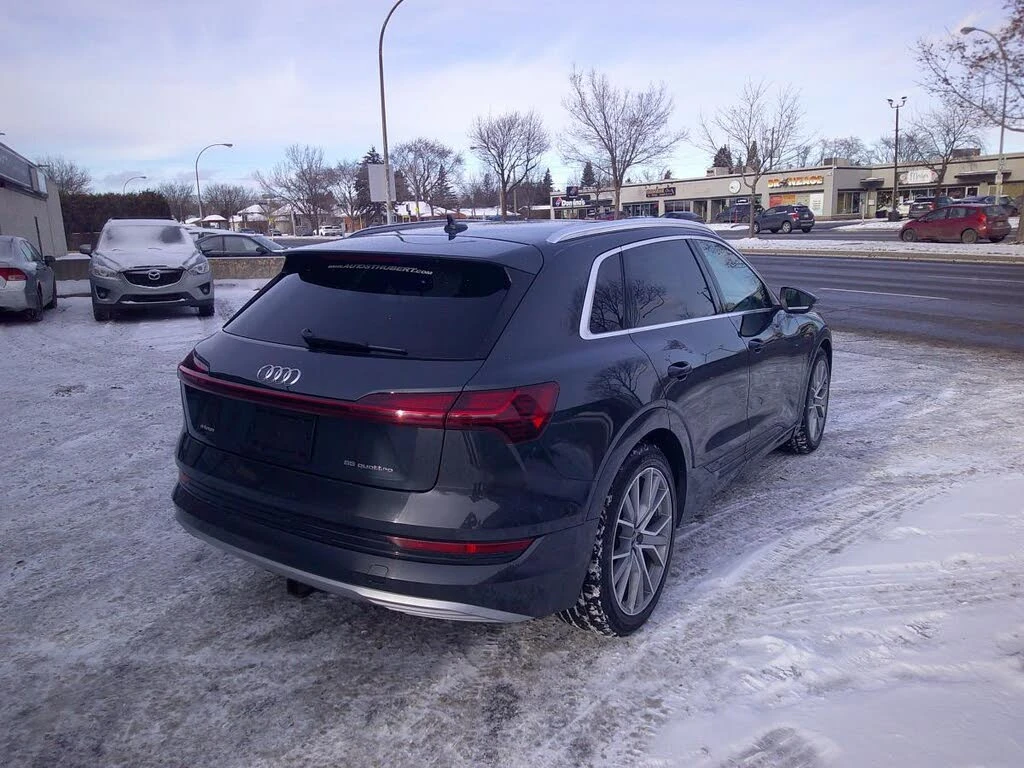 Audi E-Tron 55 QUATTRO* 360 КАМЕРА* ПАМЕТ*  - изображение 4