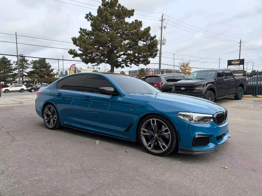 BMW 550 * M550i xDrive * CARFAX * БЕЗ ПЪРВОНАЧАЛНА ВНОСКА - изображение 3