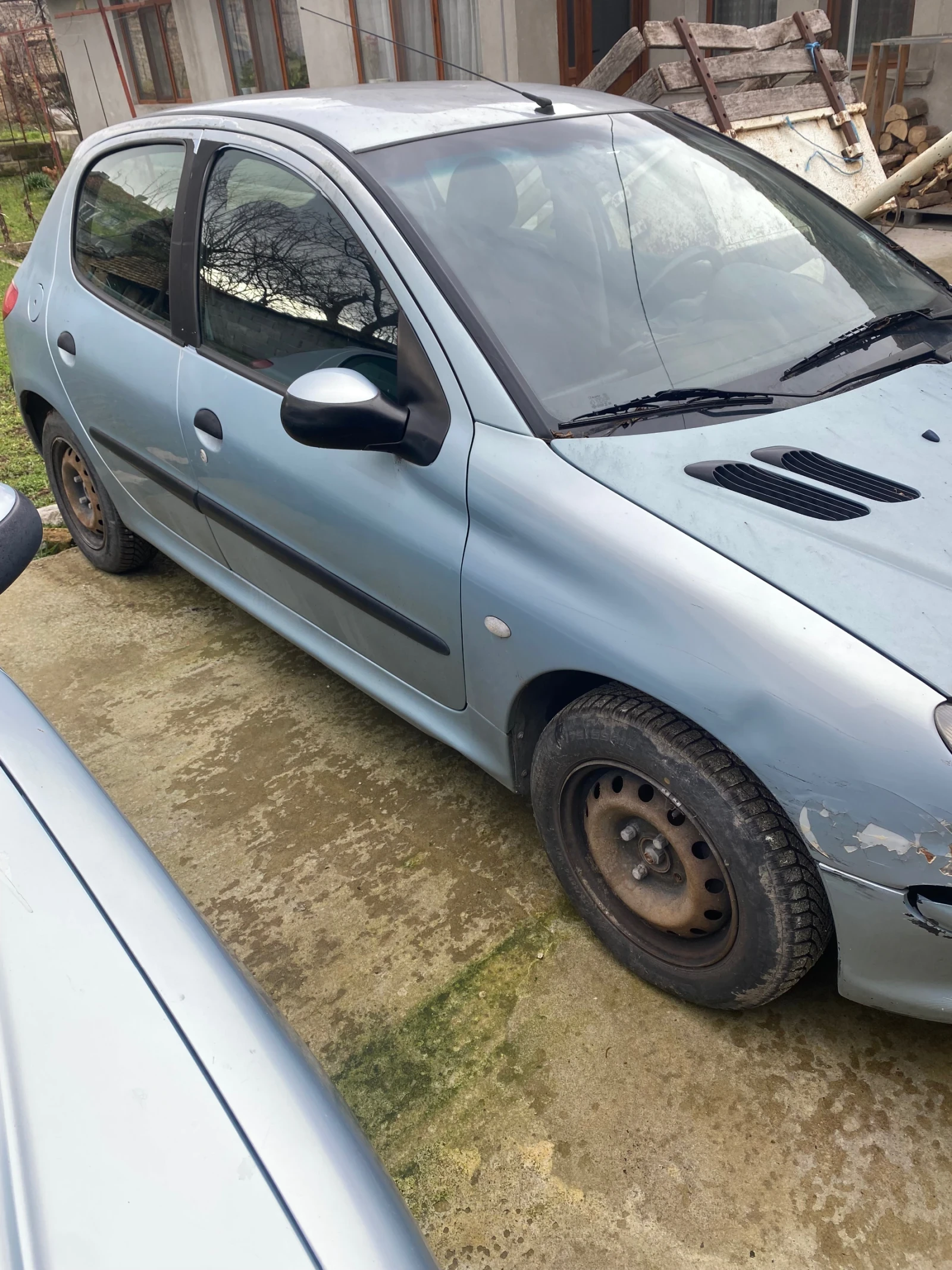 Peugeot 206 1.1i - изображение 2