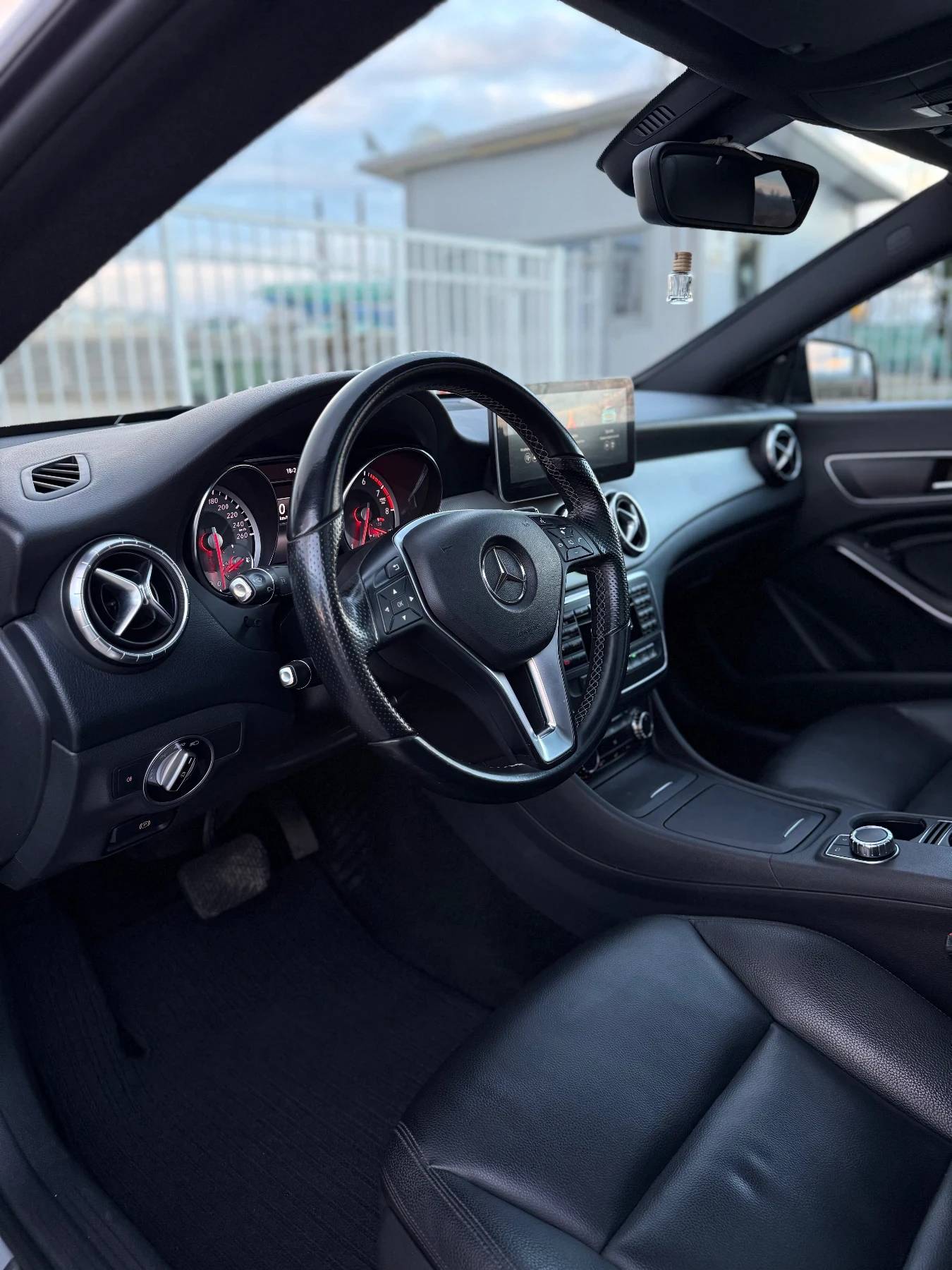 Mercedes-Benz CLA 200 156��. /Park assist/ 7G/ �������/ ��������/ ����/  | Mobile.bg � ����������� 10