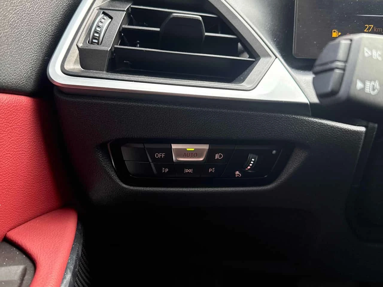 BMW 330 * 330i xDrive * CARFAX * ���� �� �� | Mobile.bg � ����������� 11