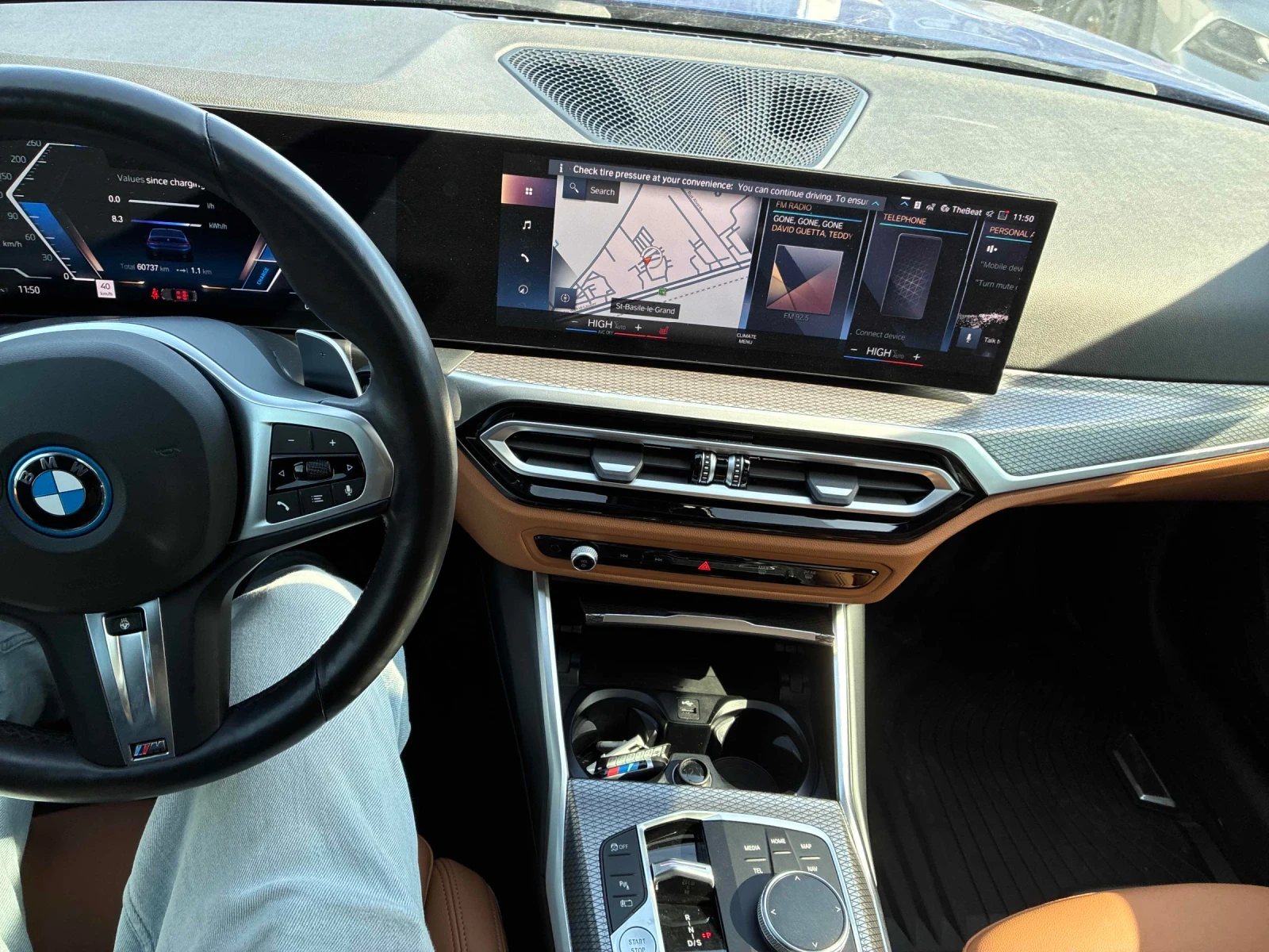 BMW 330 HYBRID * CAR FAX * АВТО КРЕДИТ, снимка 7 - Автомобили и джипове - 54185751