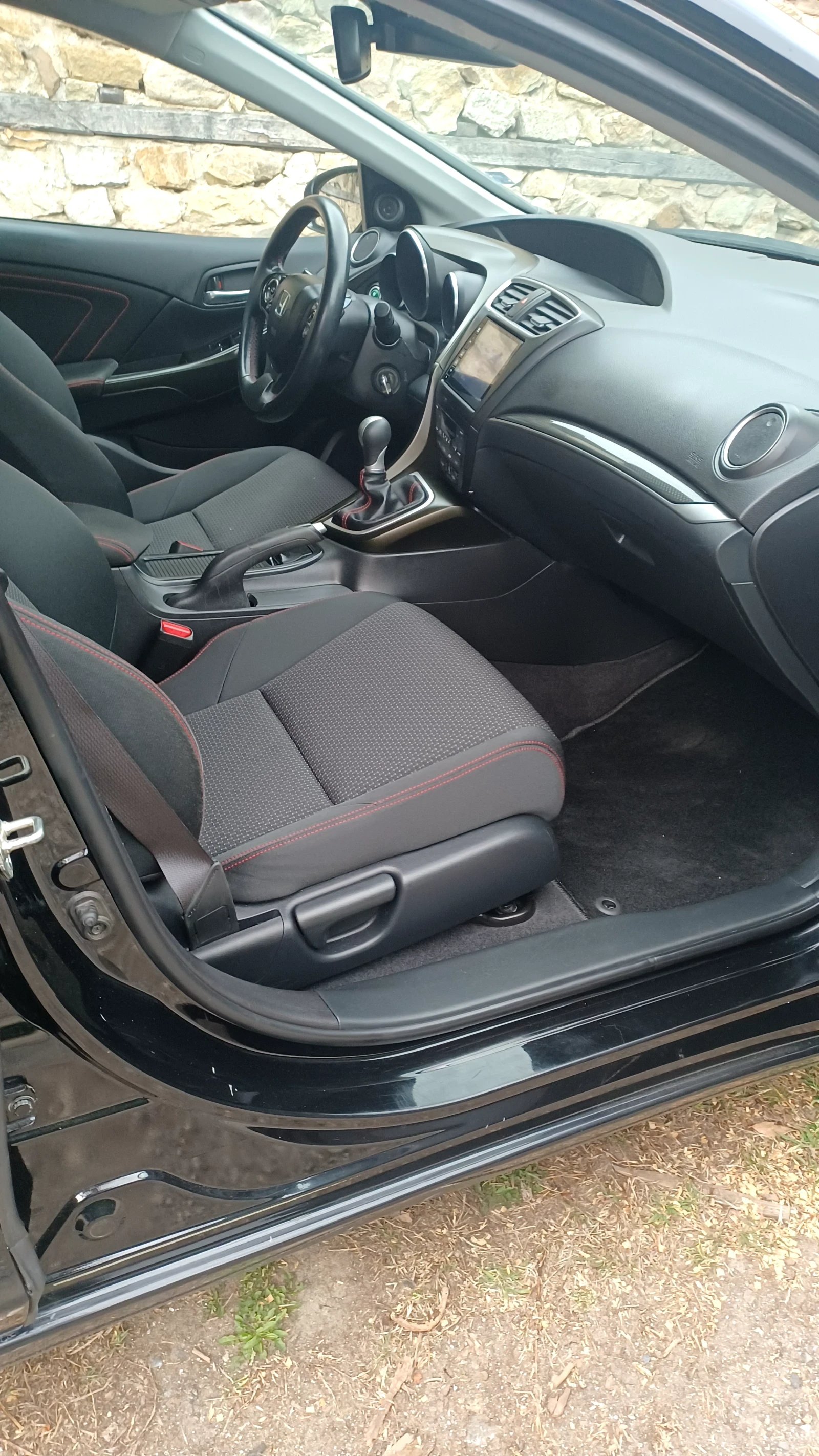 Honda Civic Facelift 1.8 IVTEC , снимка 7 - Автомобили и джипове - 54191922