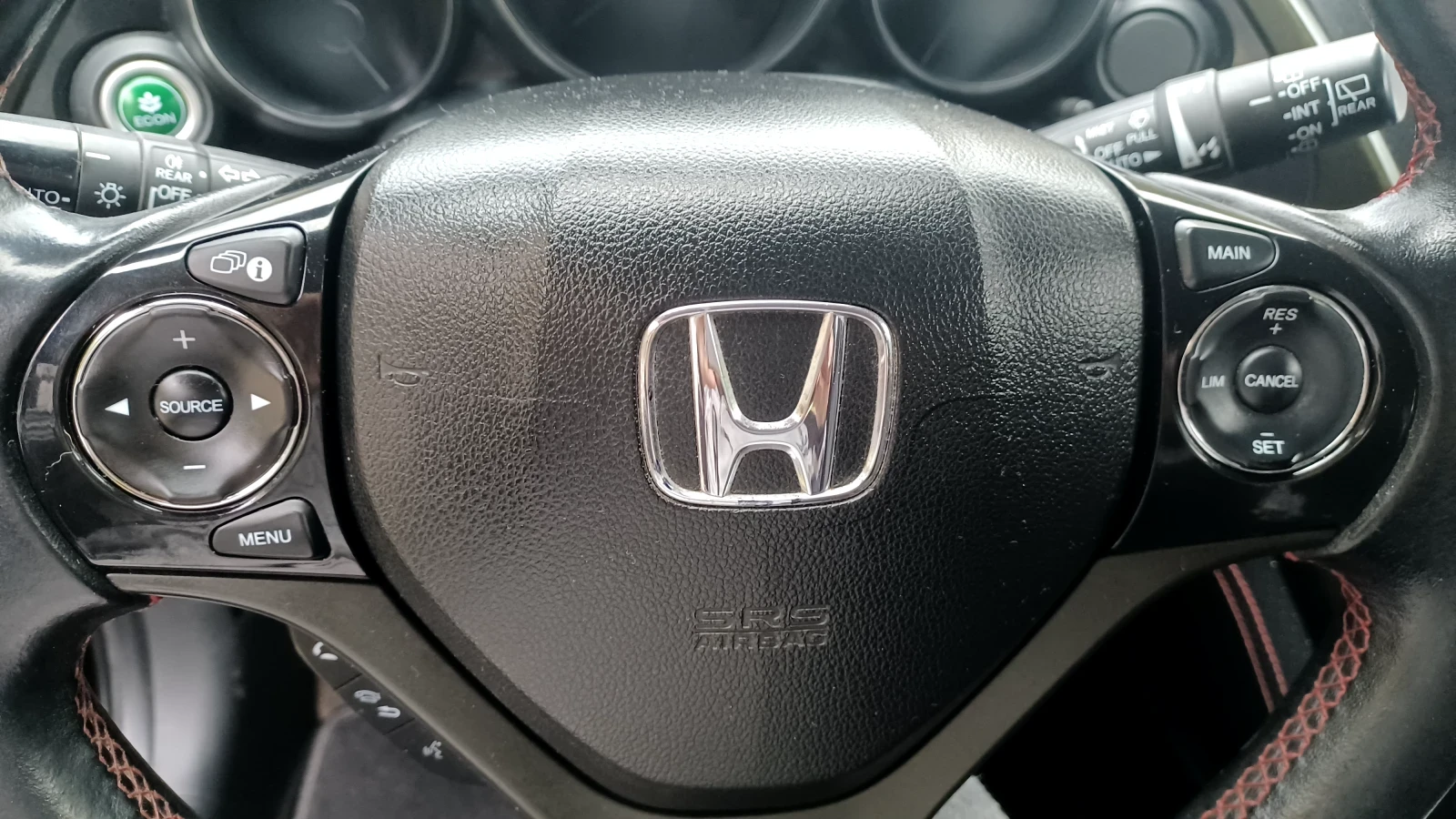 Honda Civic Facelift 1.8 IVTEC , снимка 11 - Автомобили и джипове - 54191922