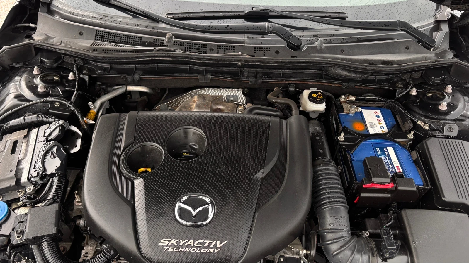 Mazda 6 Автомат, Подгрев, Head Up Display, снимка 10 - Автомобили и джипове - 54208913