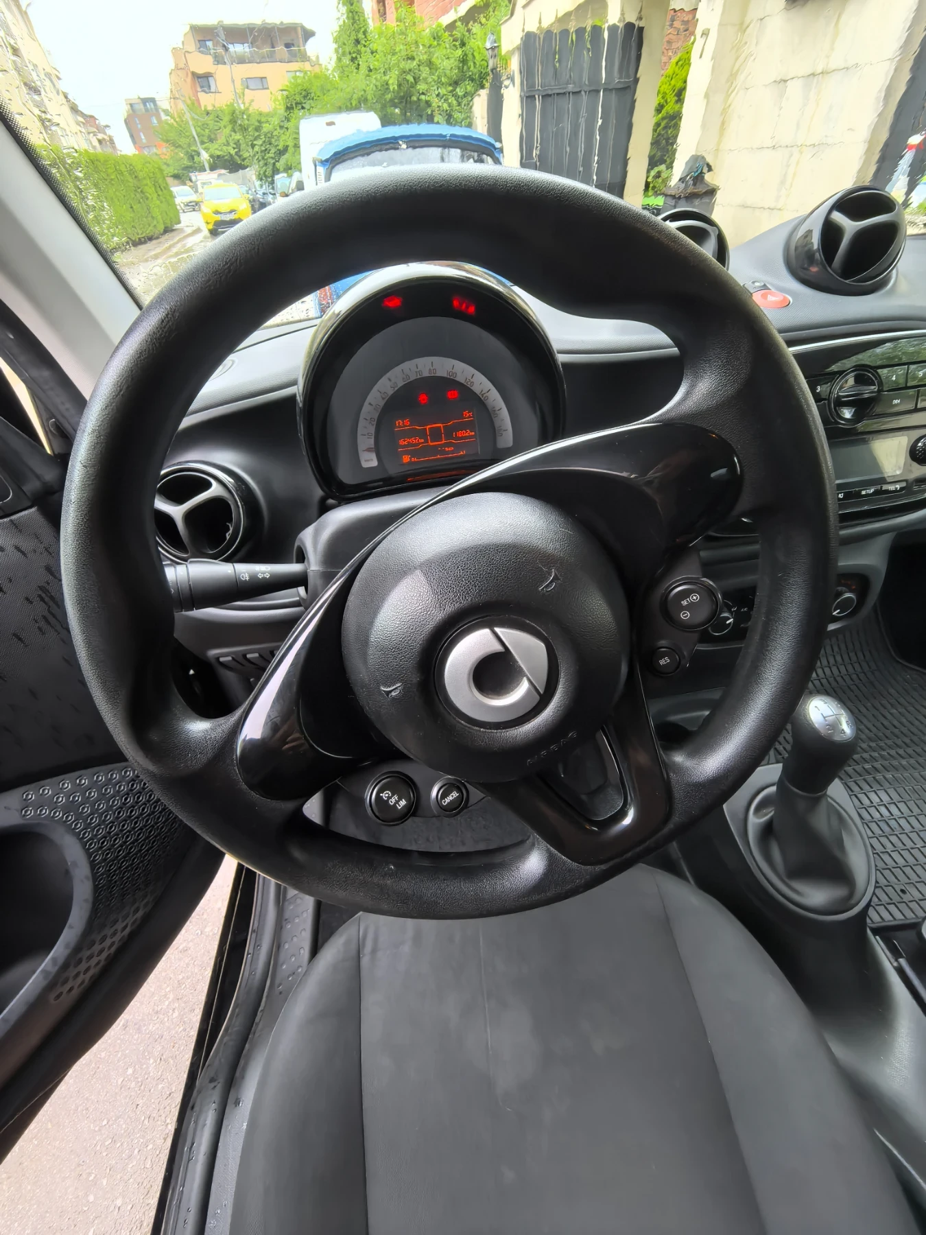 Smart Fortwo, снимка 14 - Автомобили и джипове - 54647173