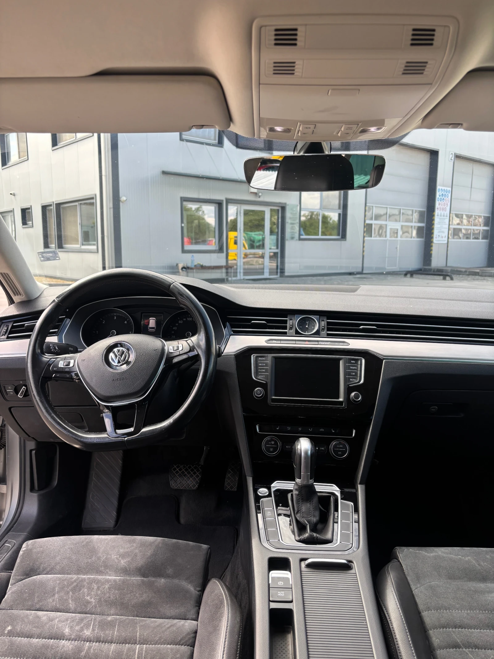 VW Passat, снимка 7 - Автомобили и джипове - 54662905