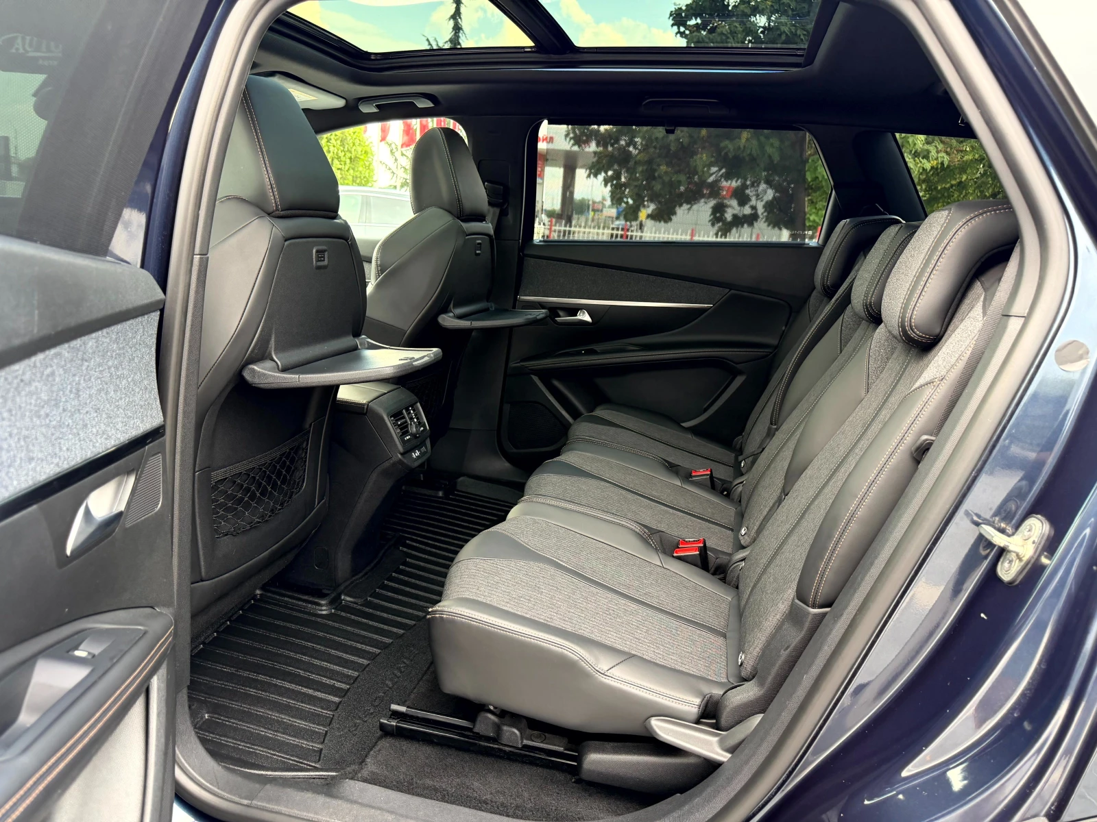 Peugeot 5008 1.6blueHDI GT-LINE EAT6 S&S 7-МЕСТЕН* ПАНОРАМА, снимка 11 - Автомобили и джипове - 55154887