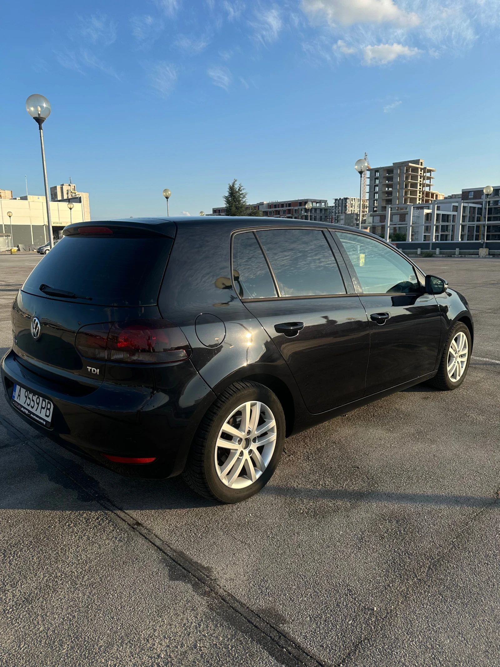 VW Golf, снимка 5 - Автомобили и джипове - 55524231