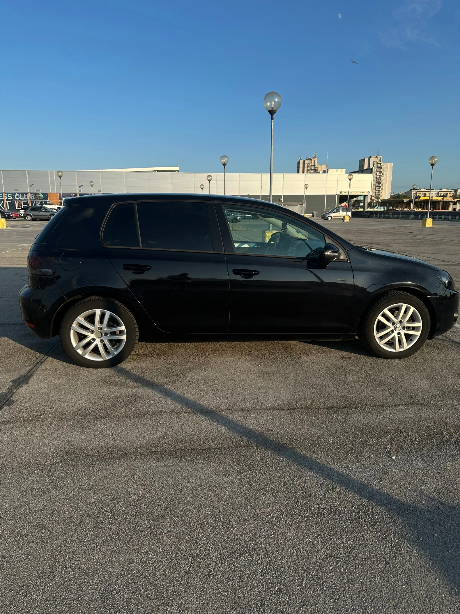 VW Golf, снимка 4 - Автомобили и джипове - 55524231