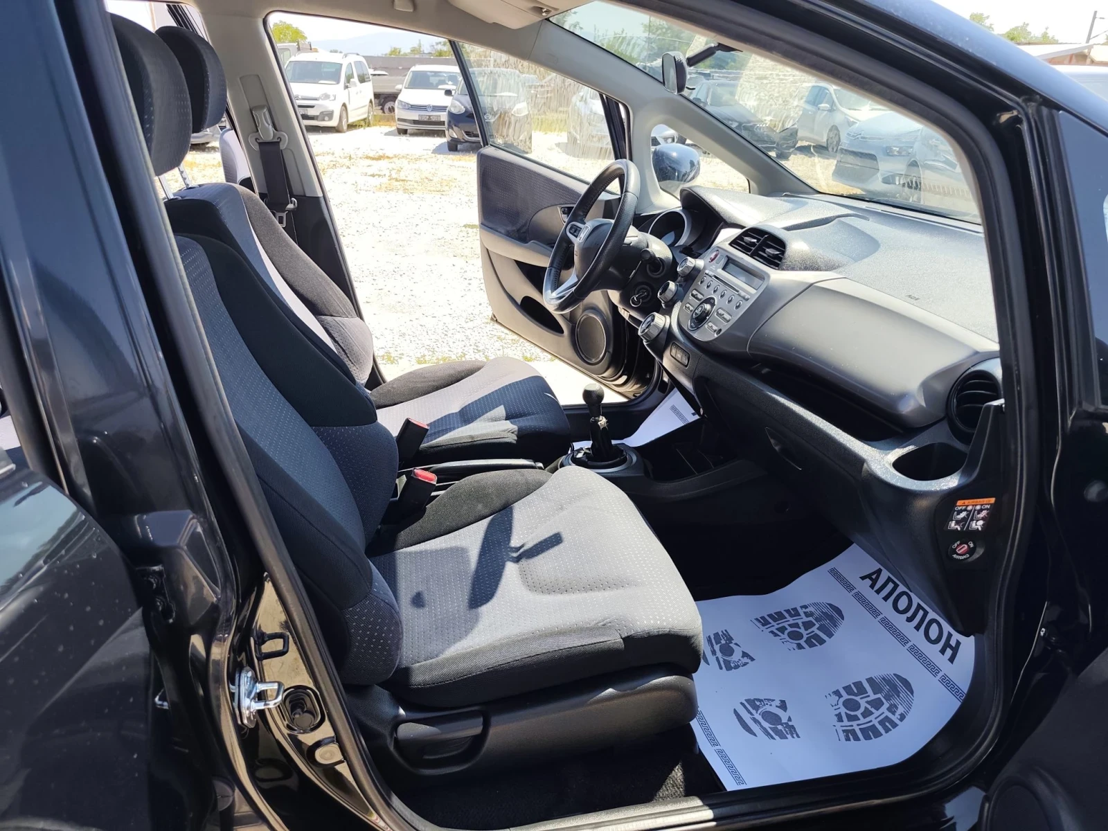 Honda Jazz 1.2бензин, снимка 10 - Автомобили и джипове - 55626618