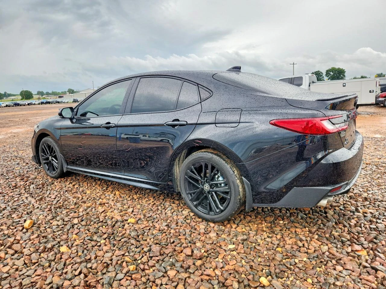 Toyota Camry 2.5l Se, снимка 2 - Автомобили и джипове - 56226464