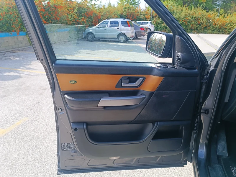 Land Rover Range Rover Sport 2.7 , снимка 12 - Автомобили и джипове - 48464139