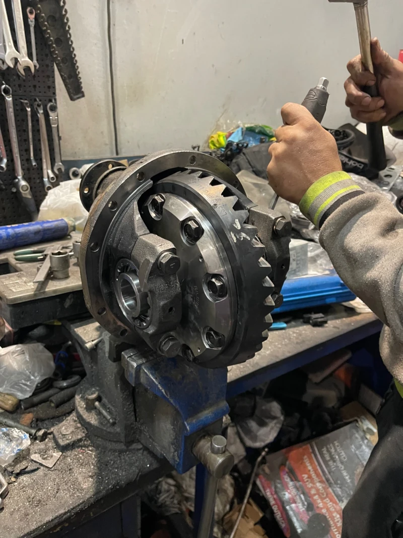 Nissan Patrol М57, снимка 12 - Автомобили и джипове - 52969324