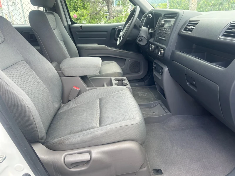 Honda Ridgeline, снимка 10 - Автомобили и джипове - 53000367