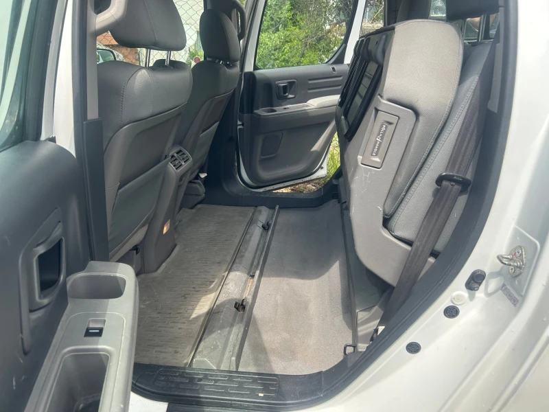 Honda Ridgeline, снимка 11 - Автомобили и джипове - 53000367